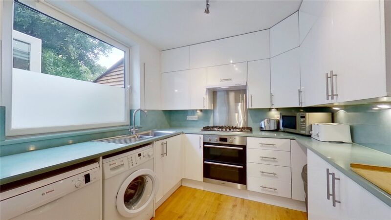 Hilldrop Crescent, N7