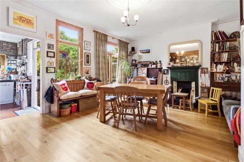 Springcroft Avenue, N2